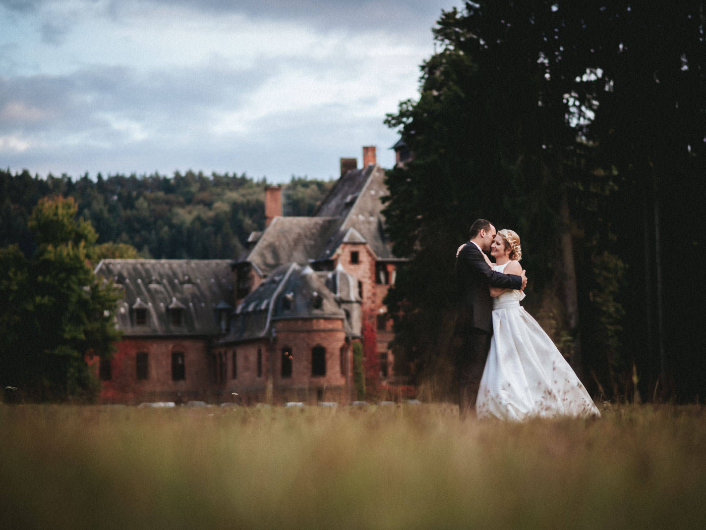 Hochzeitsfotos auf Schloss Saareck - Hochzeitslocation in Mettlach im Saarland