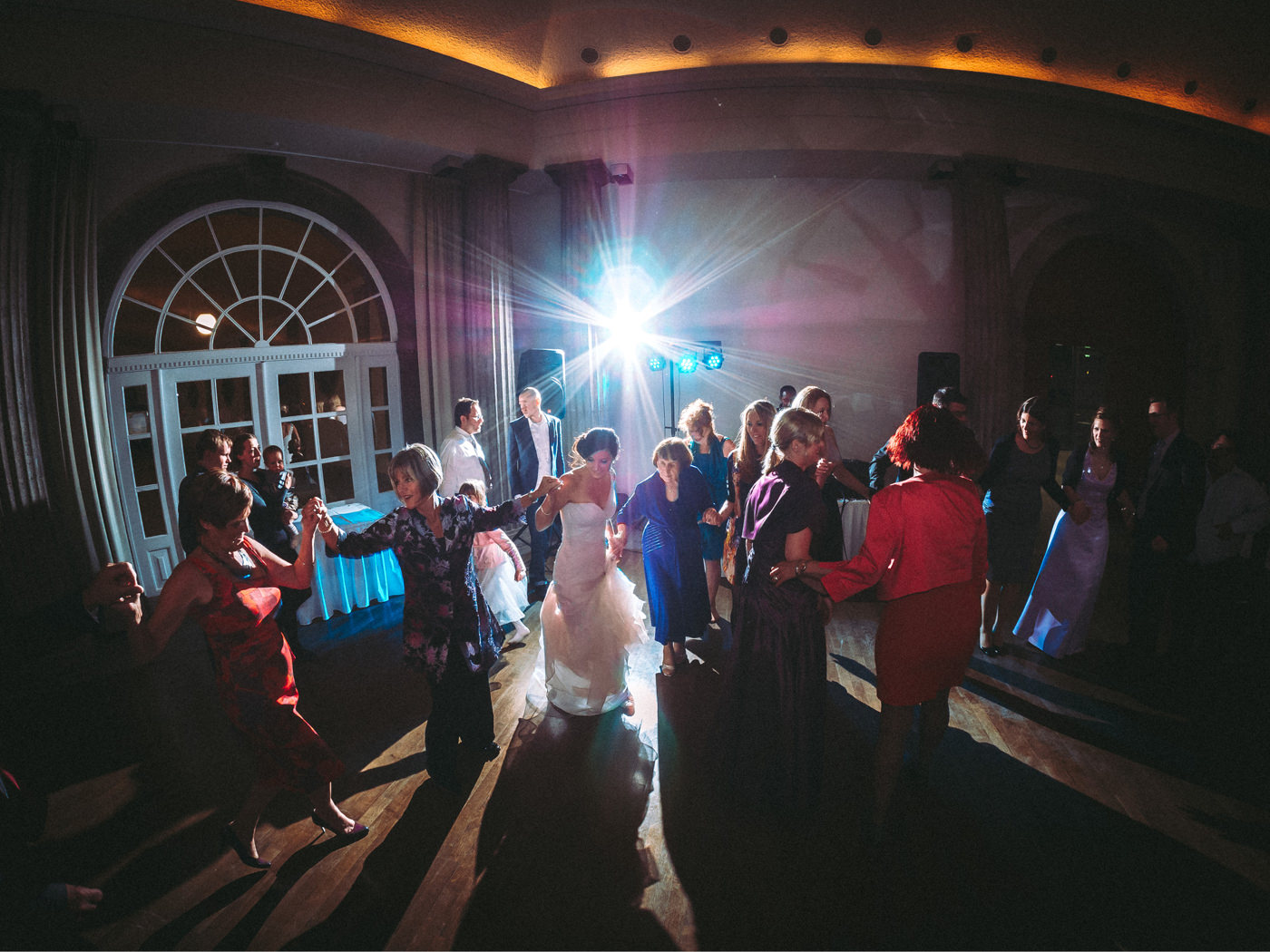 Felicity & Dennis | Hochzeit in der Trinkkuranlage in Bad Nauheim