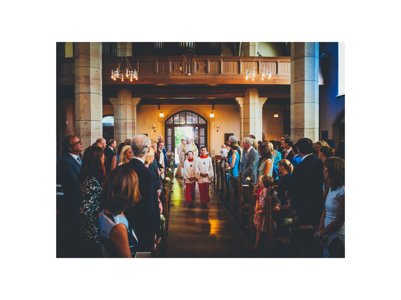 Hochzeit im Schlosshotel Kronberg - Getting Ready, kirchliche Trauung, Hochzeitsfotos im Park und tolle Party