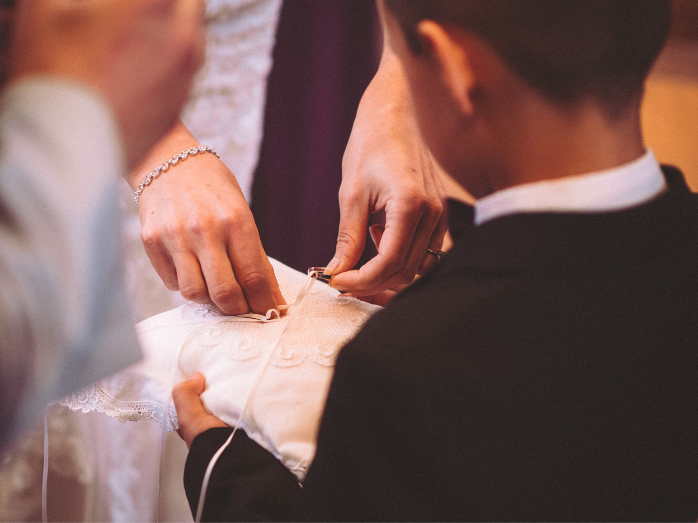 Hochzeit Grenzhof Heidelberg - kirchliche Trauung, Hochzeitsfotos bei Traumwetter, großartige Hochzeitsparty