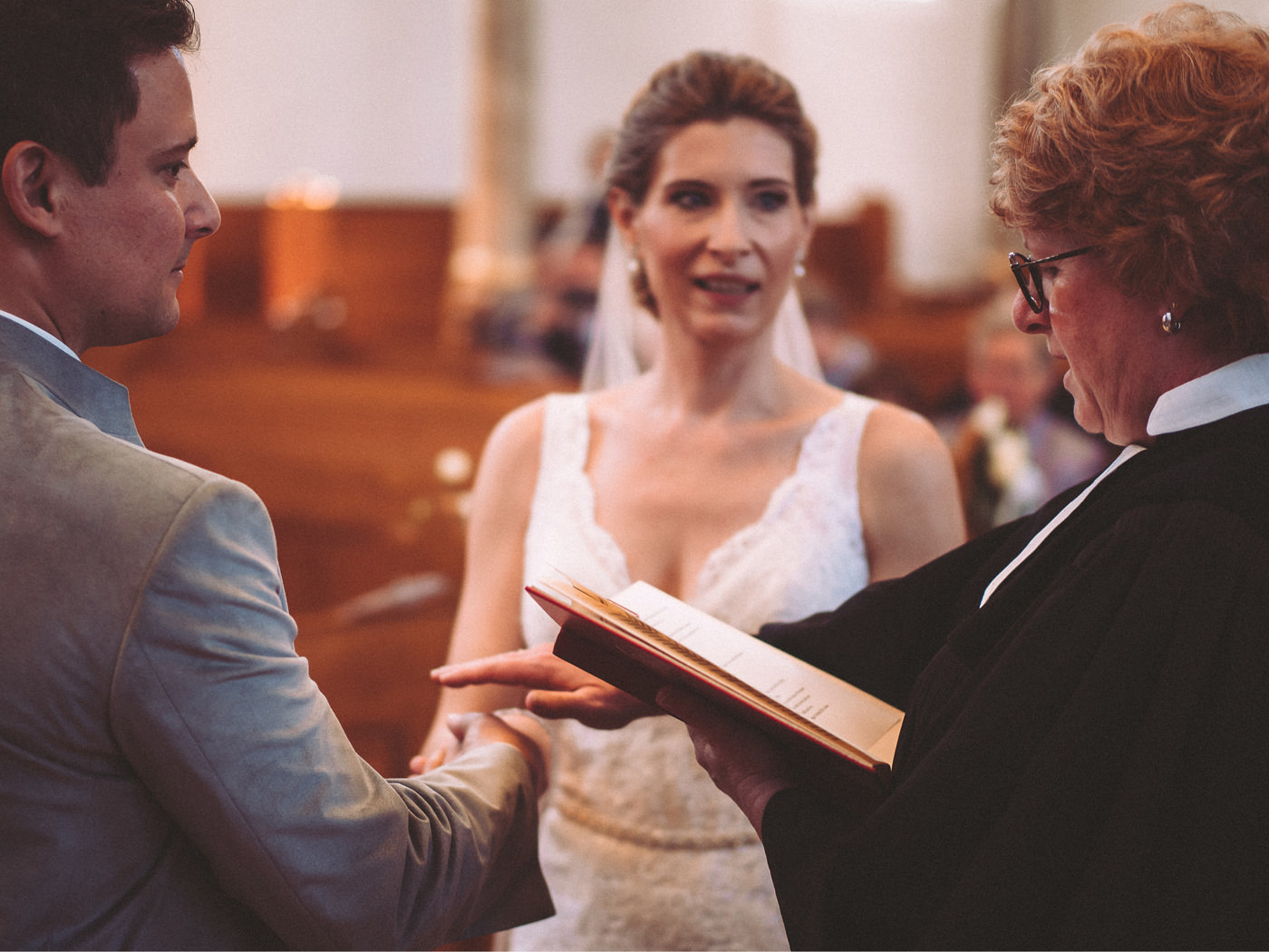 Hochzeit Grenzhof Heidelberg - kirchliche Trauung, Hochzeitsfotos bei Traumwetter, großartige Hochzeitsparty