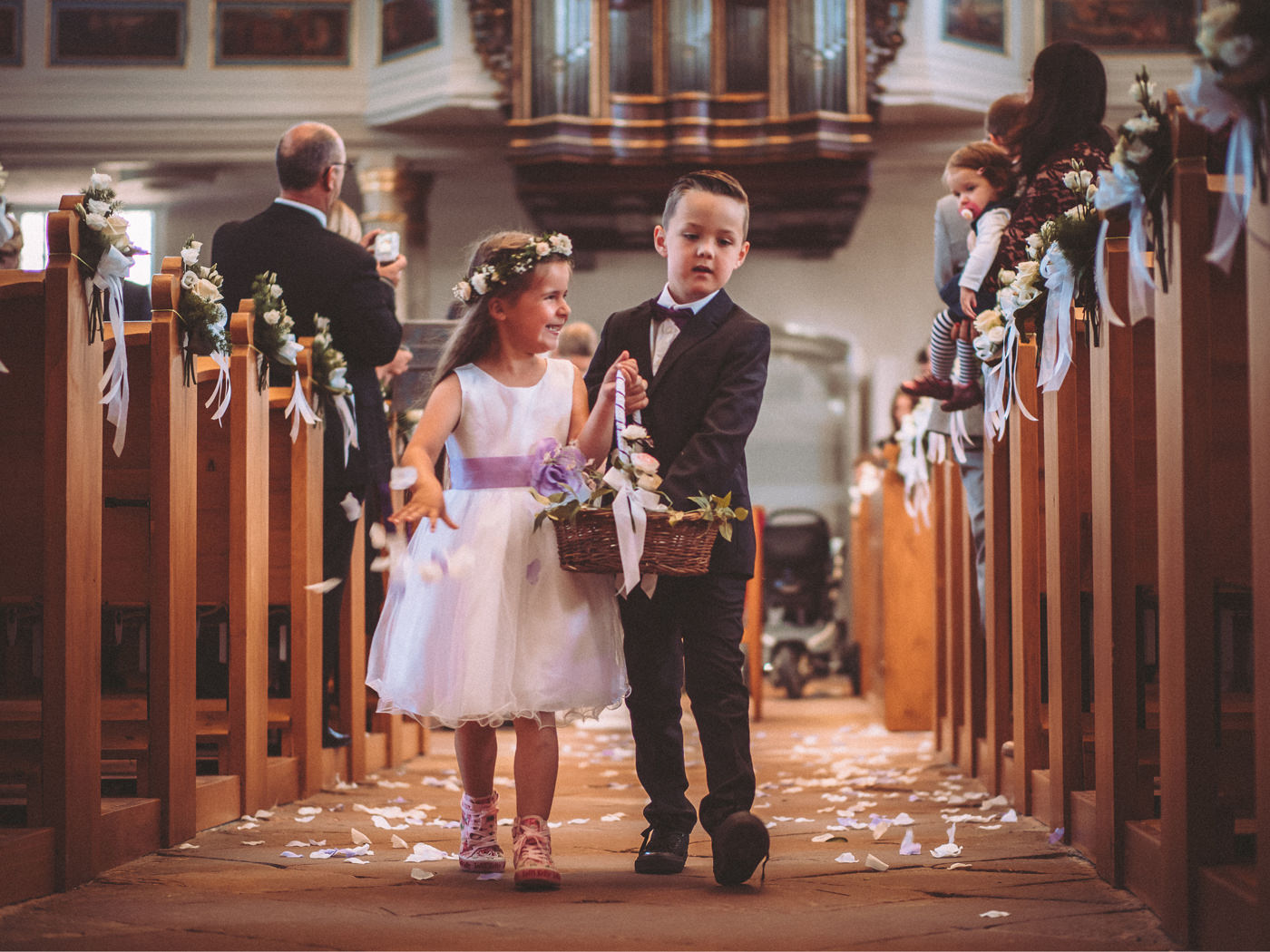 Hochzeit Grenzhof Heidelberg - kirchliche Trauung, Hochzeitsfotos bei Traumwetter, großartige Hochzeitsparty