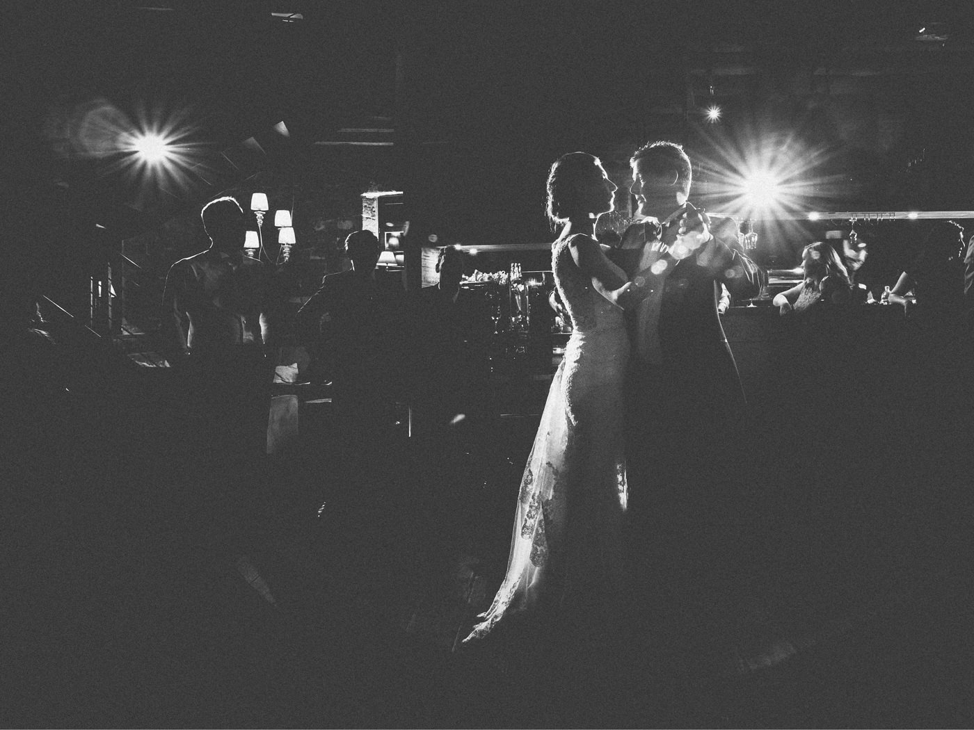 Hochzeit Grenzhof Heidelberg - kirchliche Trauung, Hochzeitsfotos bei Traumwetter, großartige Hochzeitsparty