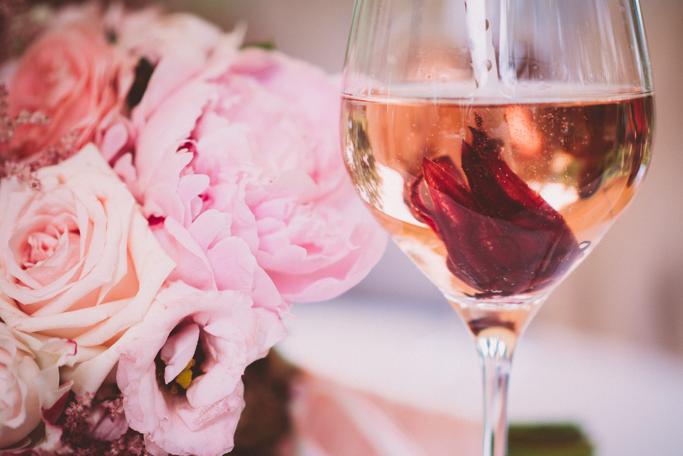 Hochzeit auf Hofgut Georgenthal - Märchenhafte Hochzeit im Taunus mit fantastischen Portraits