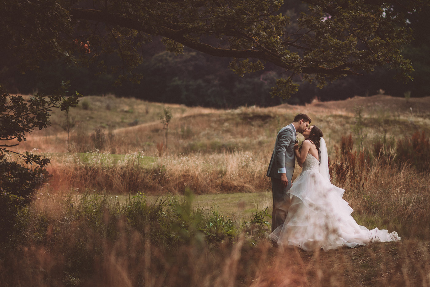 Wedding at Hofgut Georgenthal - a fairytale wedding with fantastic portraits in the hills of the Taunus