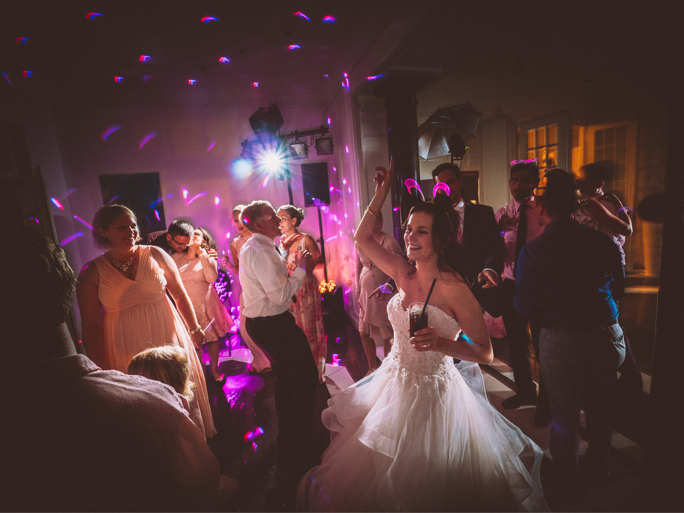 Hochzeit auf Hofgut Georgenthal - Märchenhafte Hochzeit im Taunus mit fantastischen Portraits