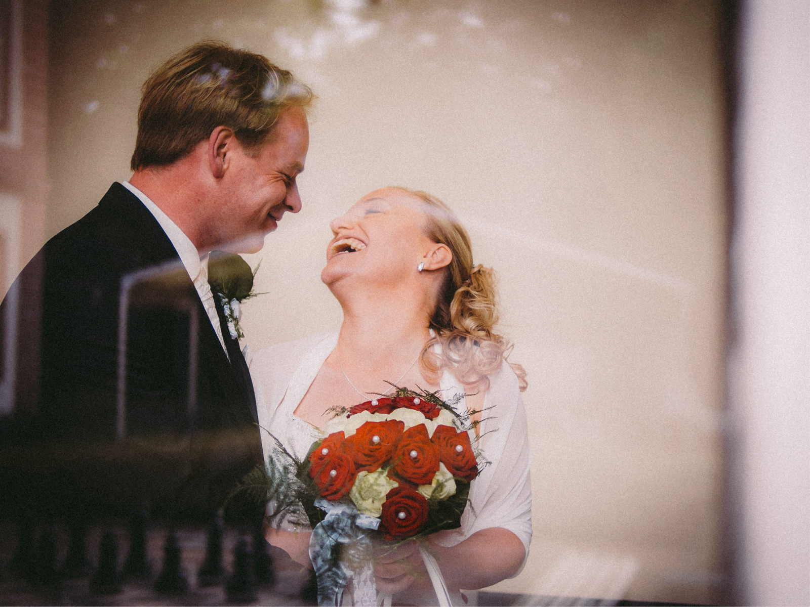 Heinke & Uli | Hochzeit in Frankfurt-Höchst, Bolongaropalast, Altstadt und Schiff Heinke & Uli | Hochzeit in Frankfurt-Höchst, Bolongaropalast, Altstadt und Schiff