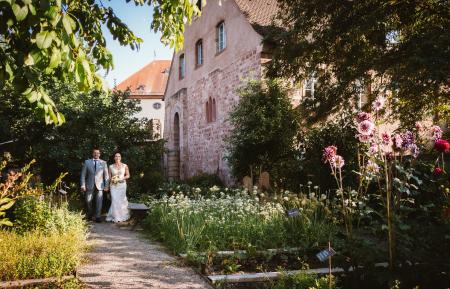 Wedding at Hotel Kloster Hornbach: Dream wedding at Hotel Kloster Hornbach in the Palatinate with Carry & Patze