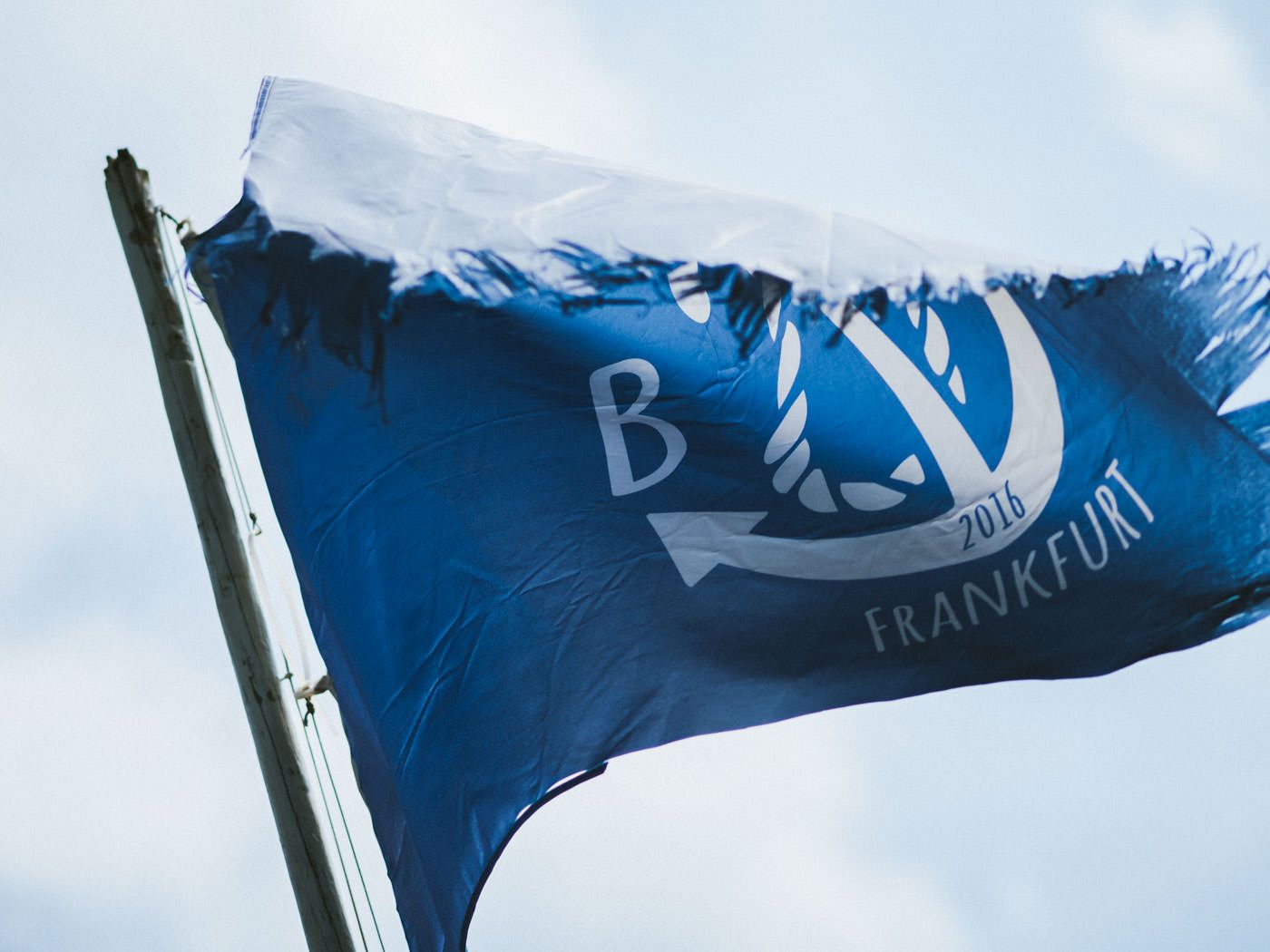 Flagge des Blaues Wasser Frankfurt